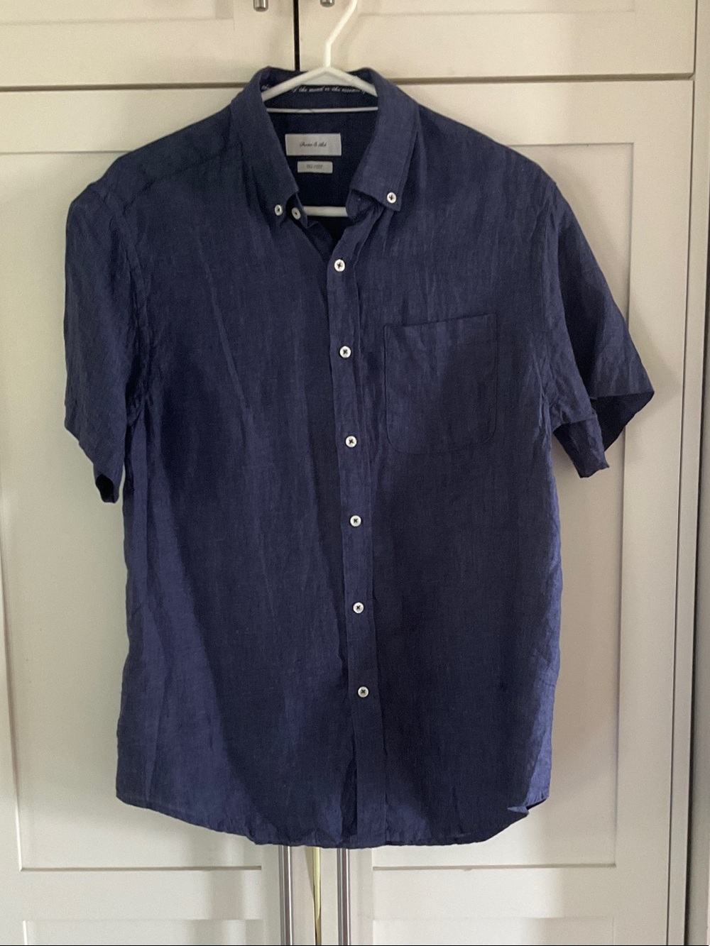 Porter & Ash 100% Linen Men's Short-Sleeve Button-Down Shirt in Navy